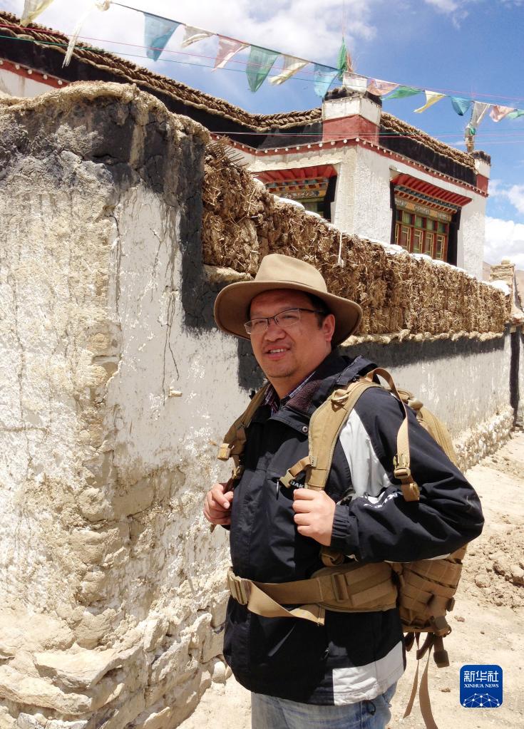 科技
海报设计:多寡走出一条 科技
海报设计:多寡走出一条