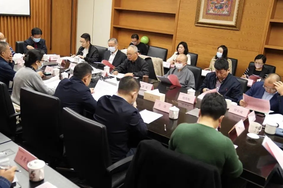 创业 点亮青春梦想，引领商业向